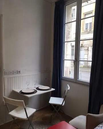Appartement Charmant Studio - *